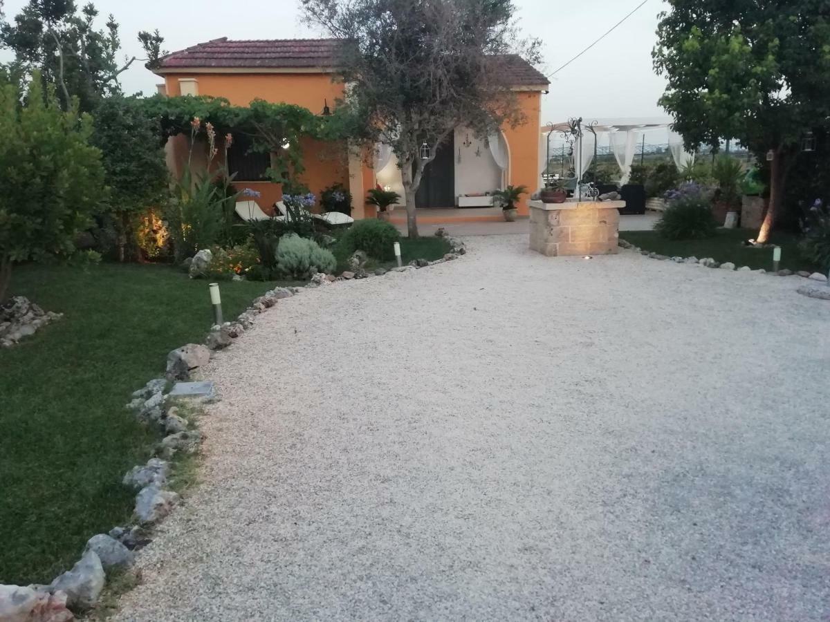 Villetta Dote Casarano Exteriör bild