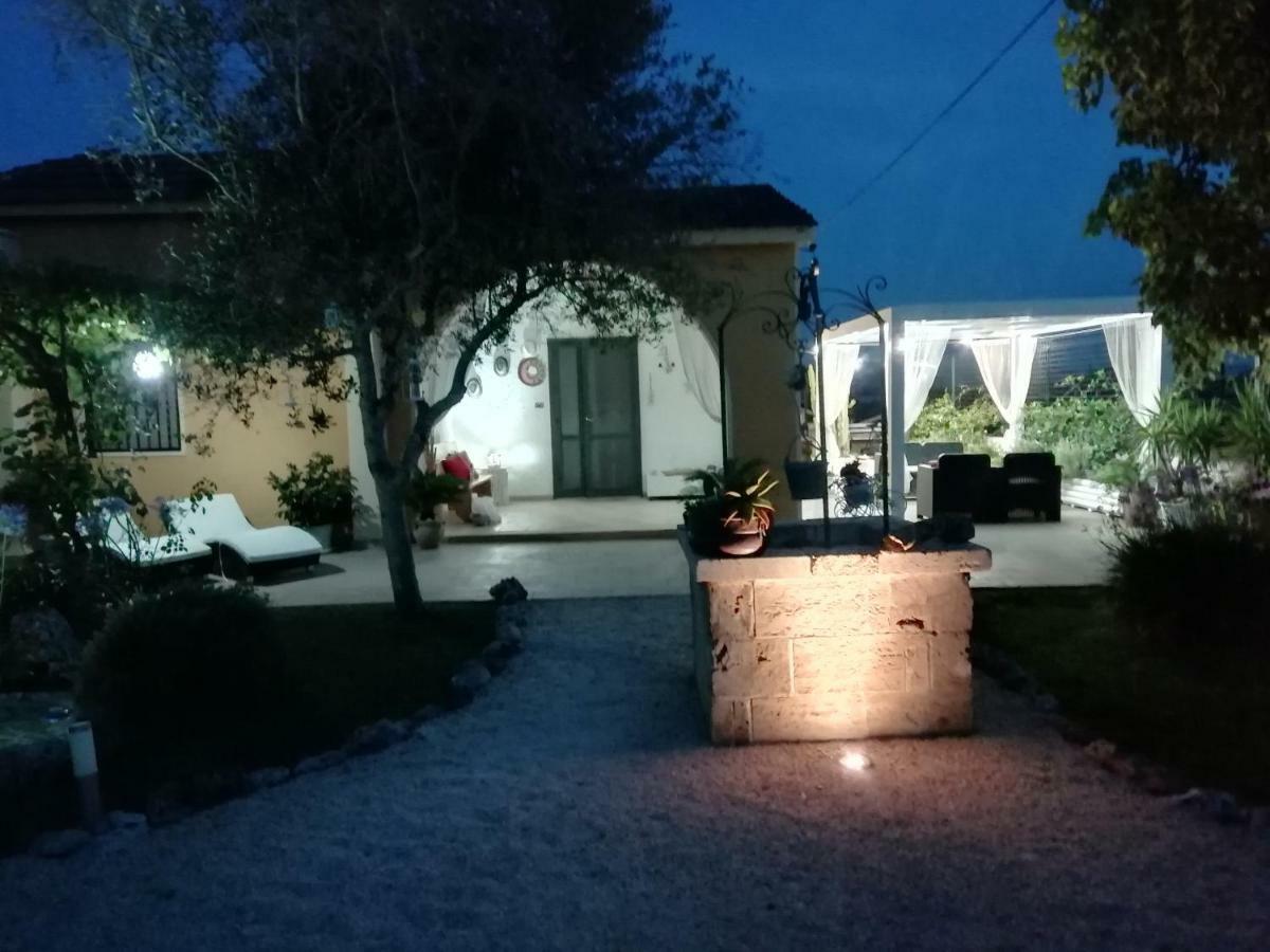 Villetta Dote Casarano Exteriör bild