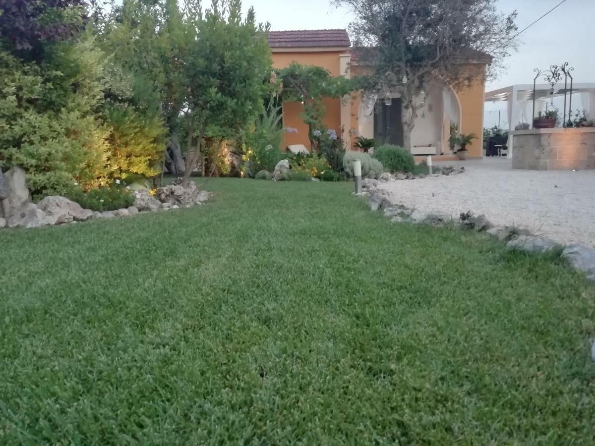 Villetta Dote Casarano Exteriör bild